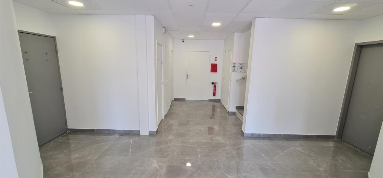 Location bureau Vitrolles Bouches-du-Rhône OLBUR2114930 16