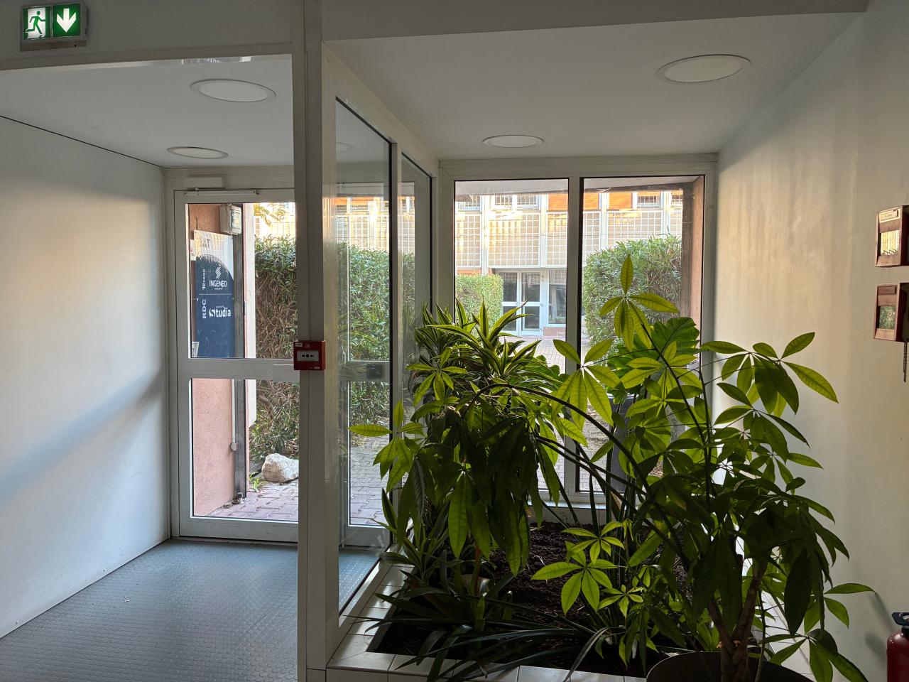 Location bureau Vitrolles Bouches-du-Rhône OLBUR2535368 41