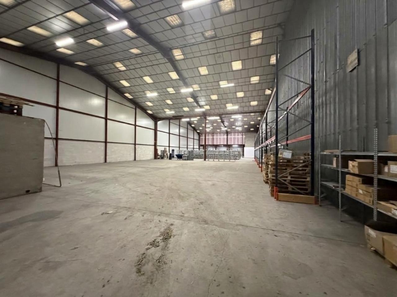 Location local d'activité Fleury-les-Aubrais Loiret OLACT2646110 3