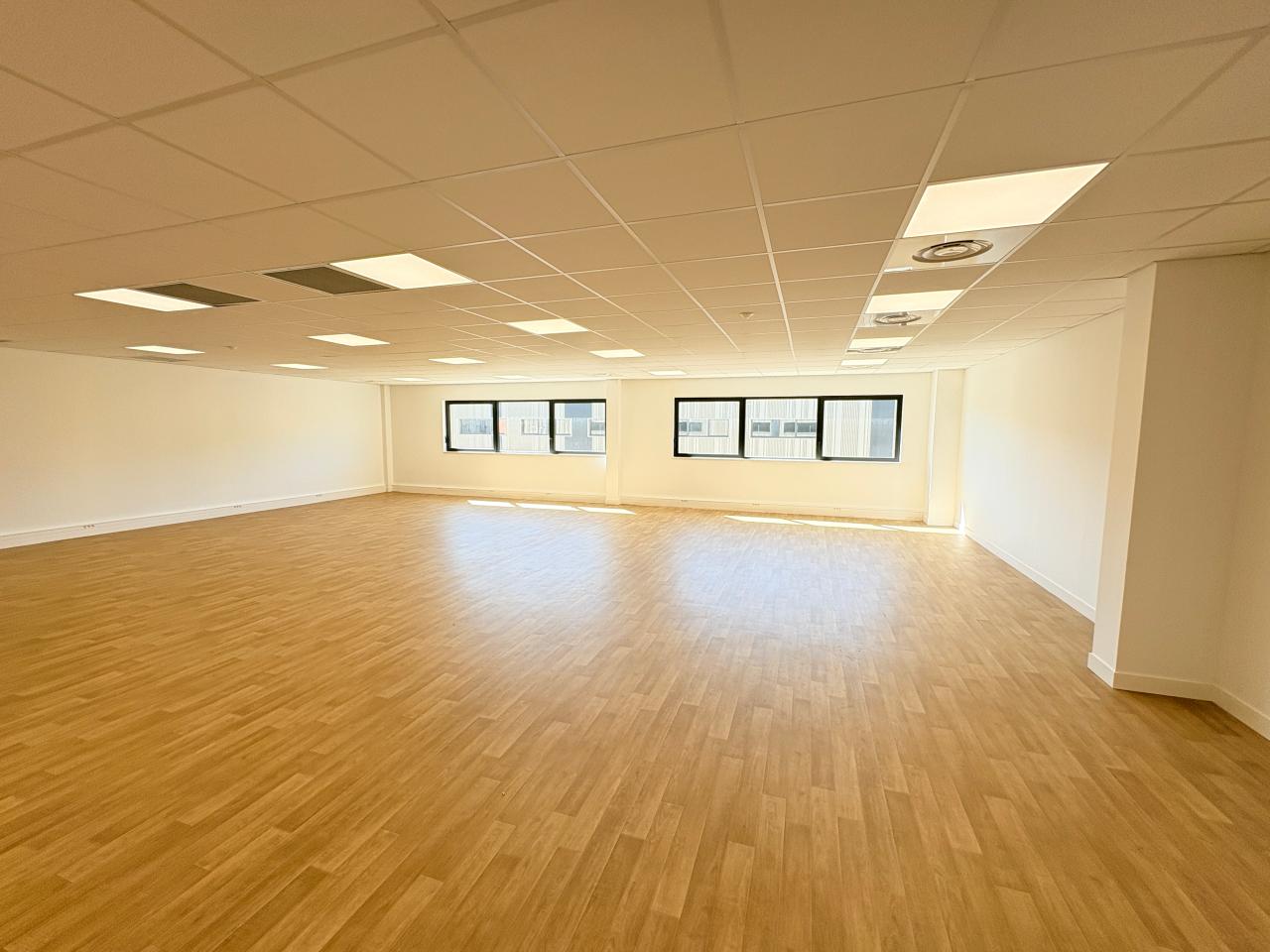 Location local d'activité Le Haillan Gironde OLACT2314365 4
