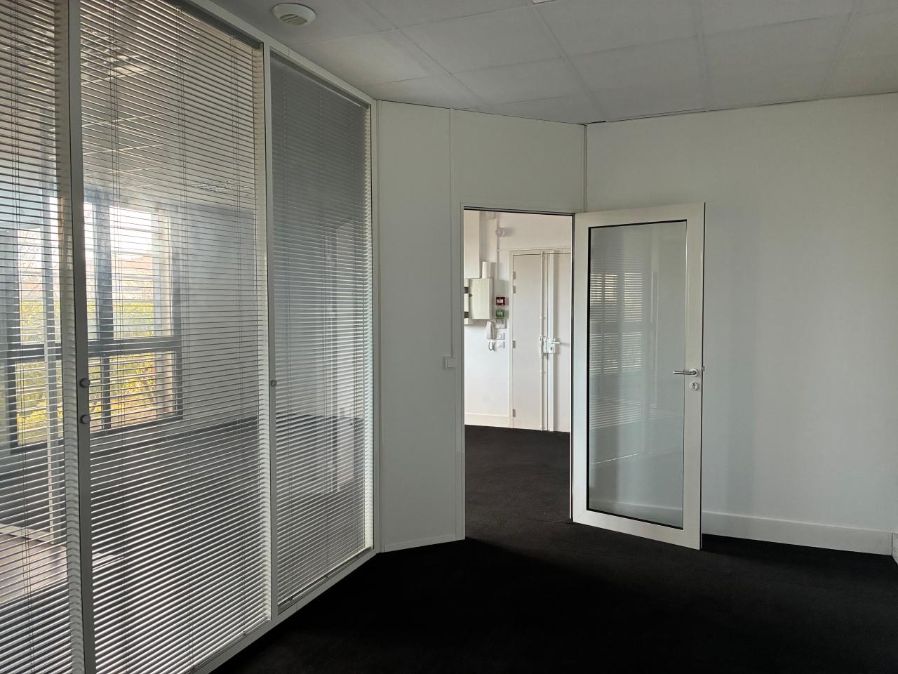 Location bureau Aix-en-Provence Bouches-du-Rhône OLBUR2531599 21