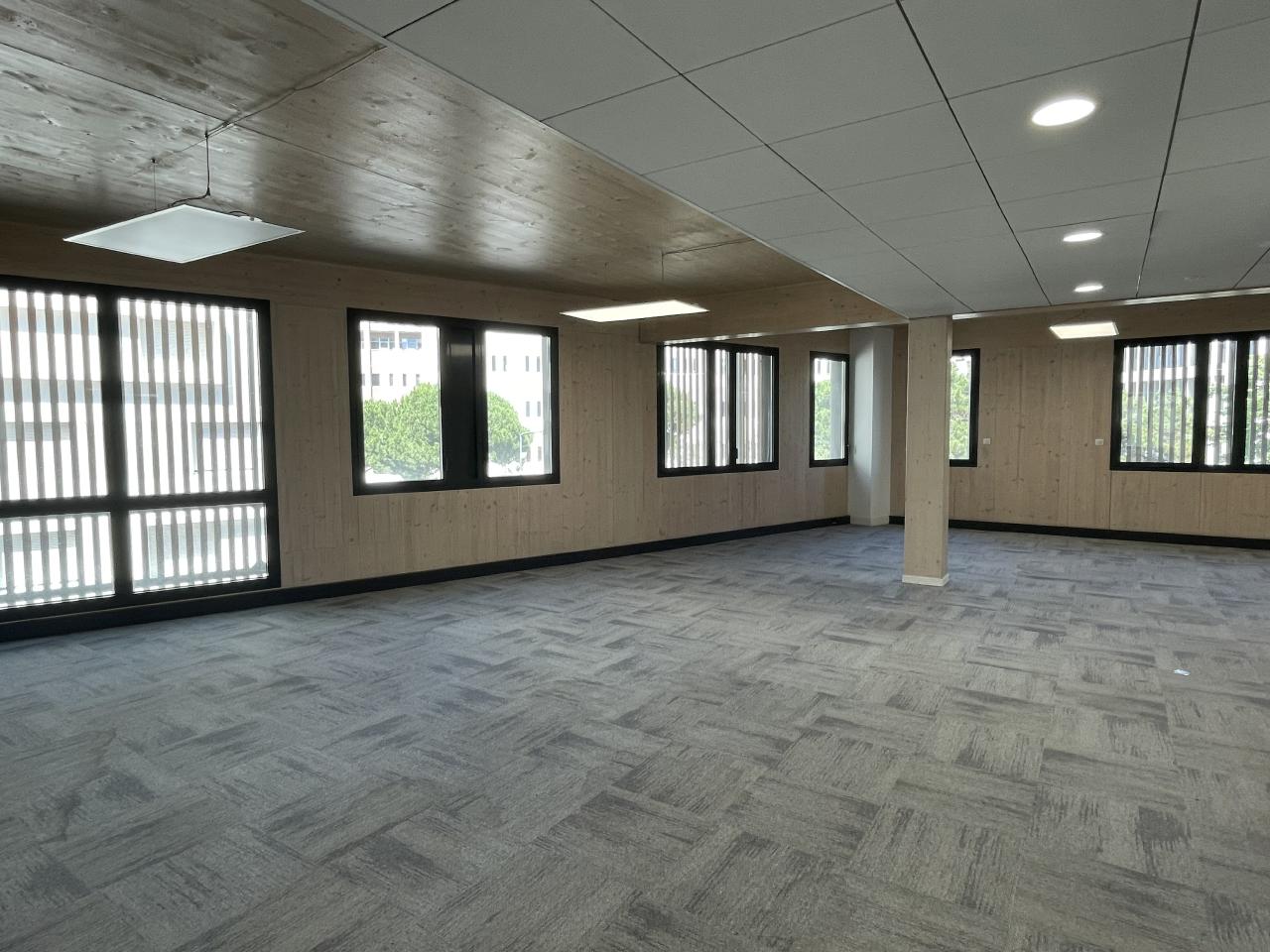 Location bureau Marseille Bouches-du-Rhône OLBUR2203165 4