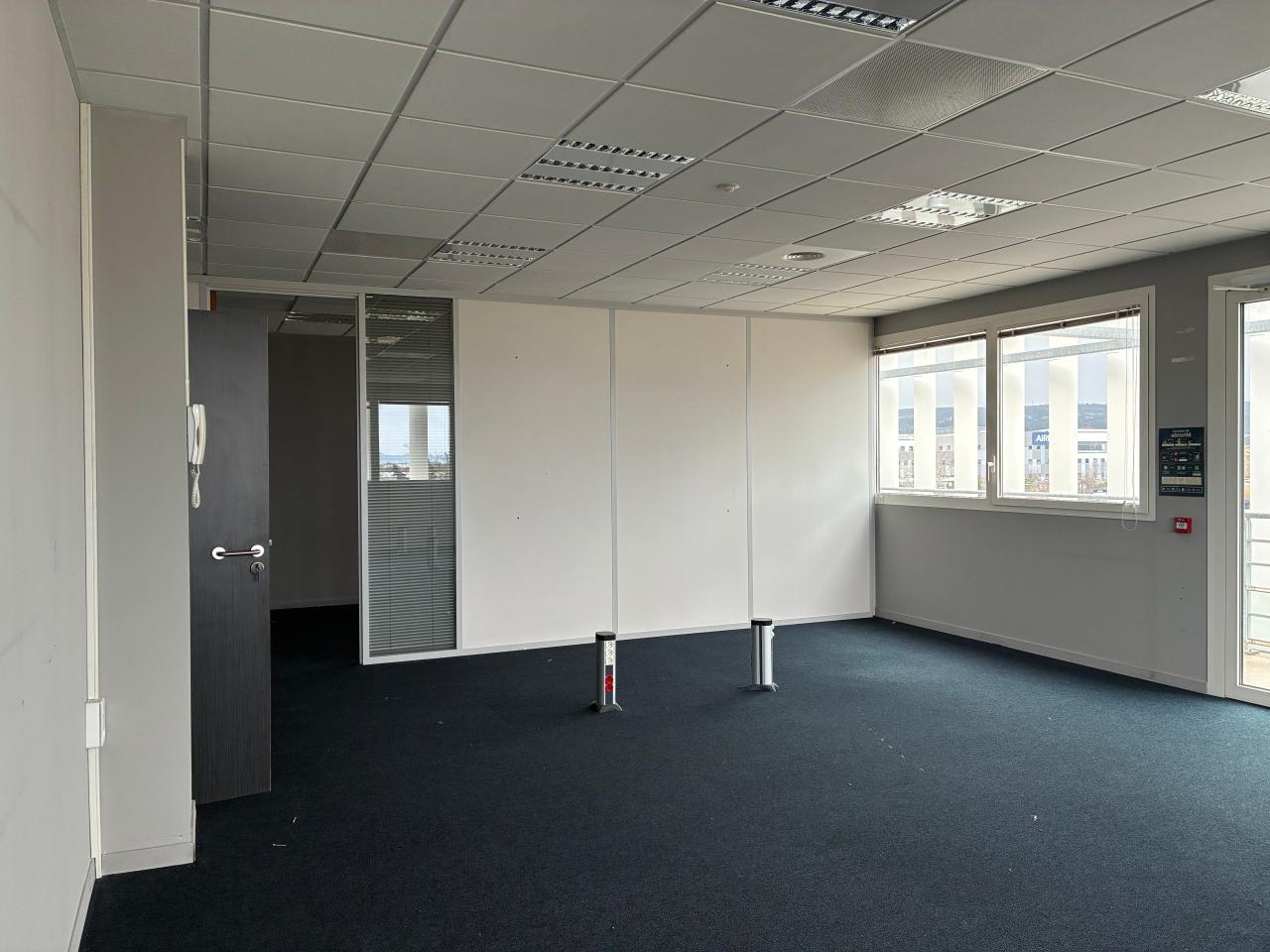 Location bureau Marignane Bouches-du-Rhône OLBUR2117538 14