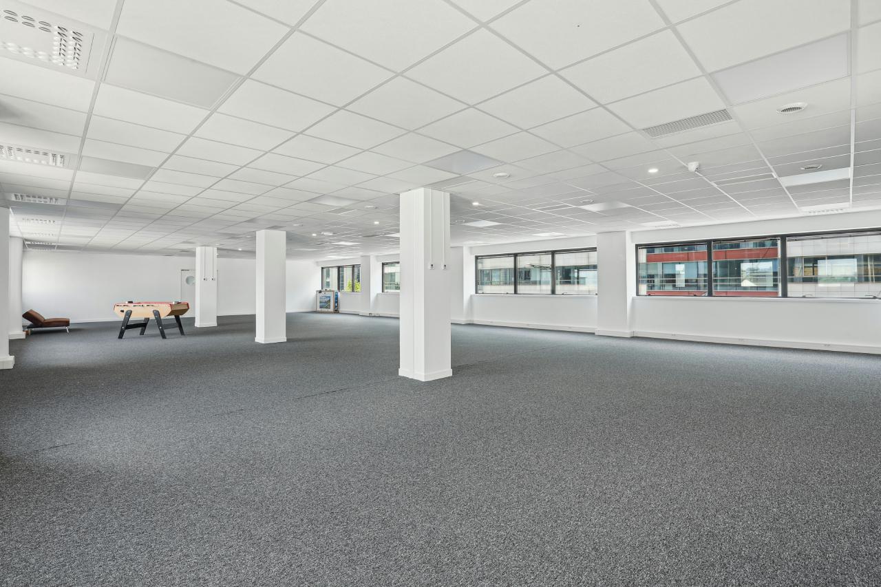 Location bureau Montigny-le-Bretonneux Yvelines OLBUR2423108 4