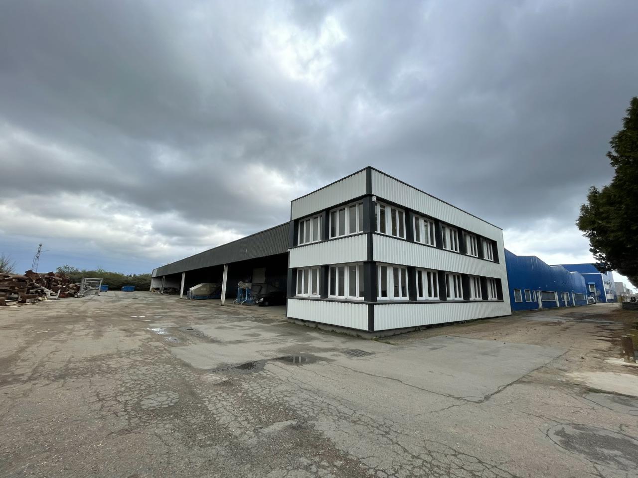 Location entrepôt classe c Coignières Yvelines OLLOG2201768