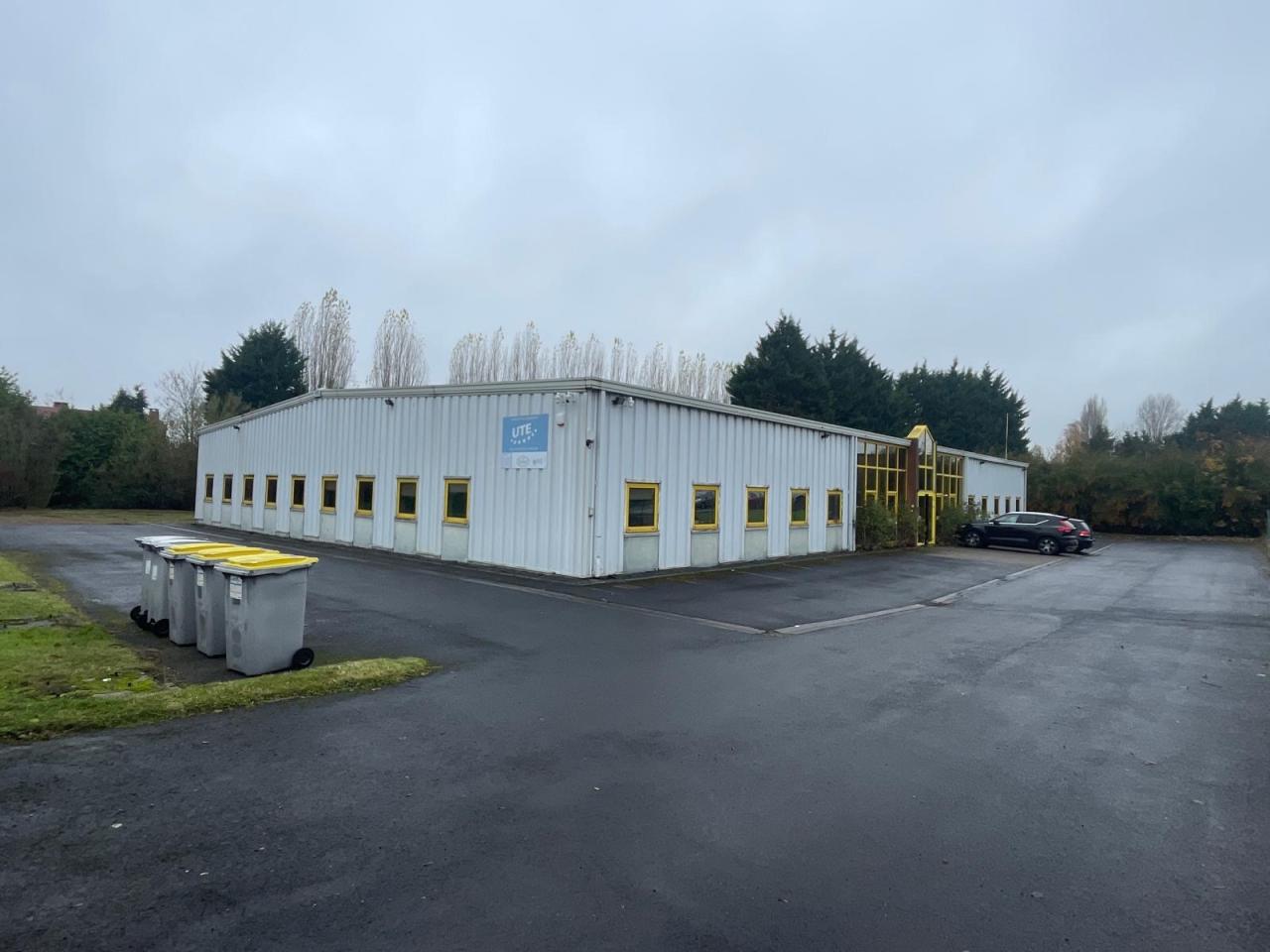 Vente local d'activité Neuville-en-Ferrain Nord OVACT2537398