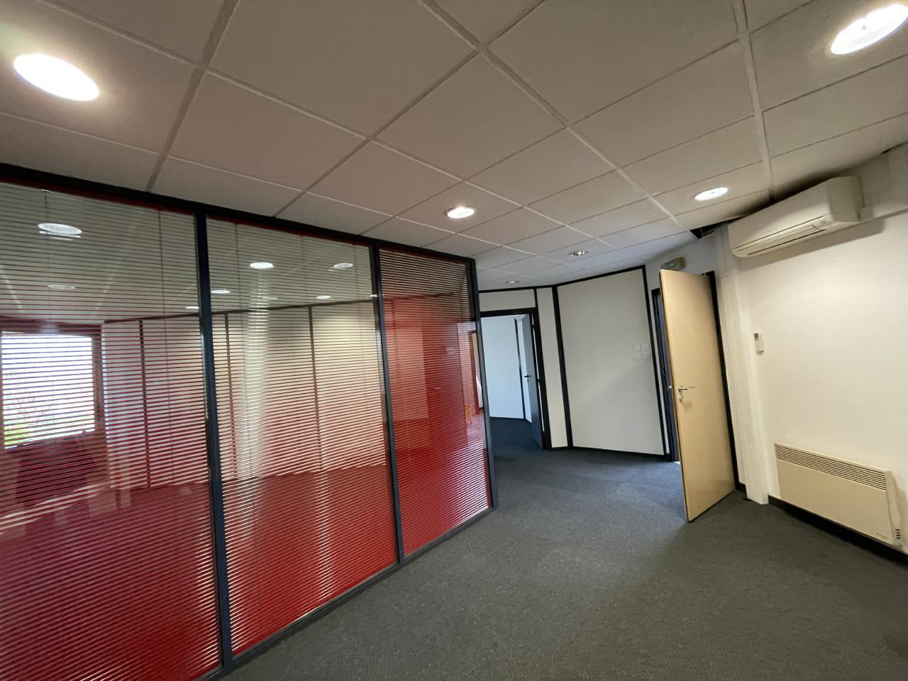 Location bureau Oberhausbergen Bas-Rhin OLBUR2110867 11