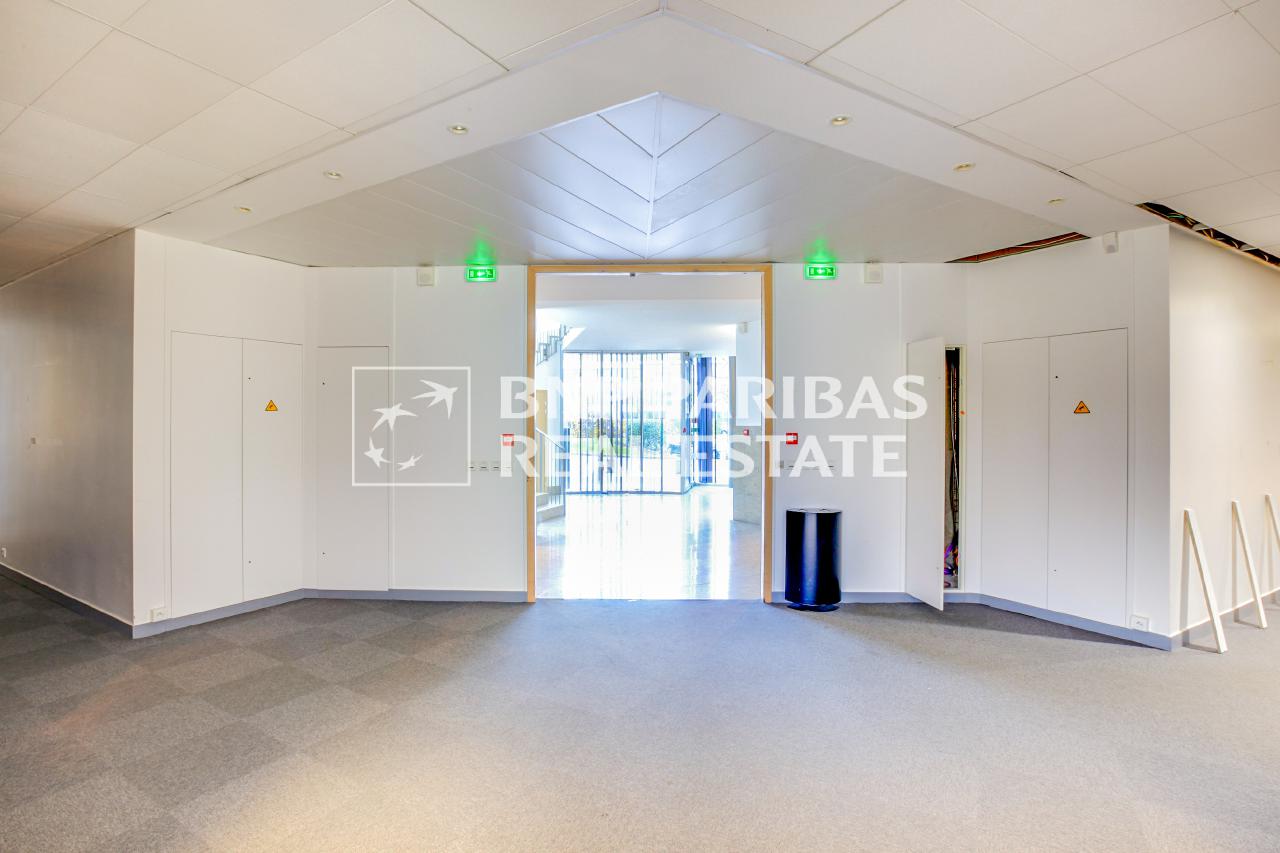 Location bureau Voisins-le-Bretonneux Yvelines OLBUR2308317 11