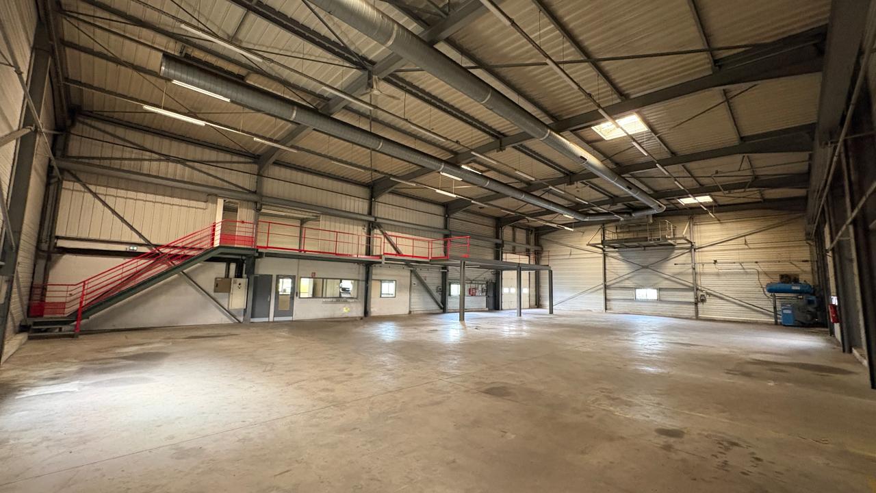 Location local d'activité Saint-Paterne-Racan Indre-et-Loire OLACT2642512