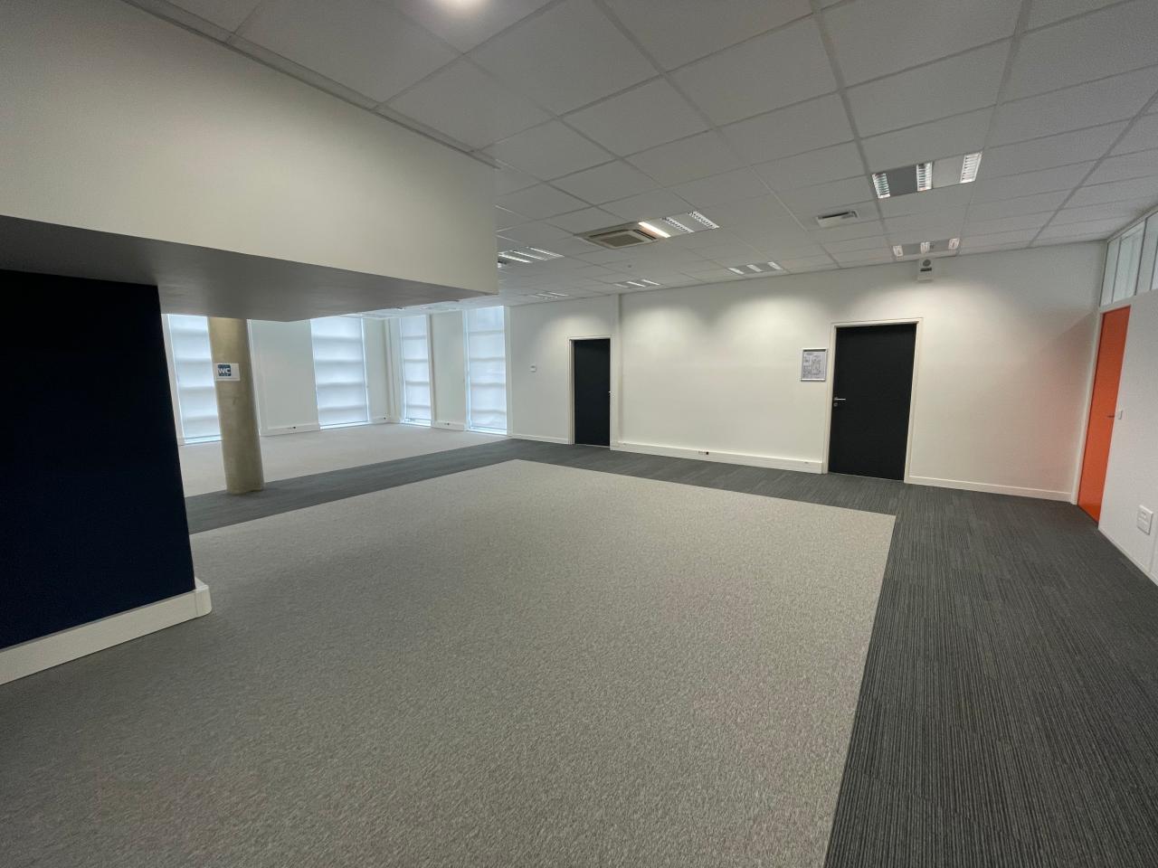 Location bureau Tours Indre-et-Loire OLBUR2421952 16