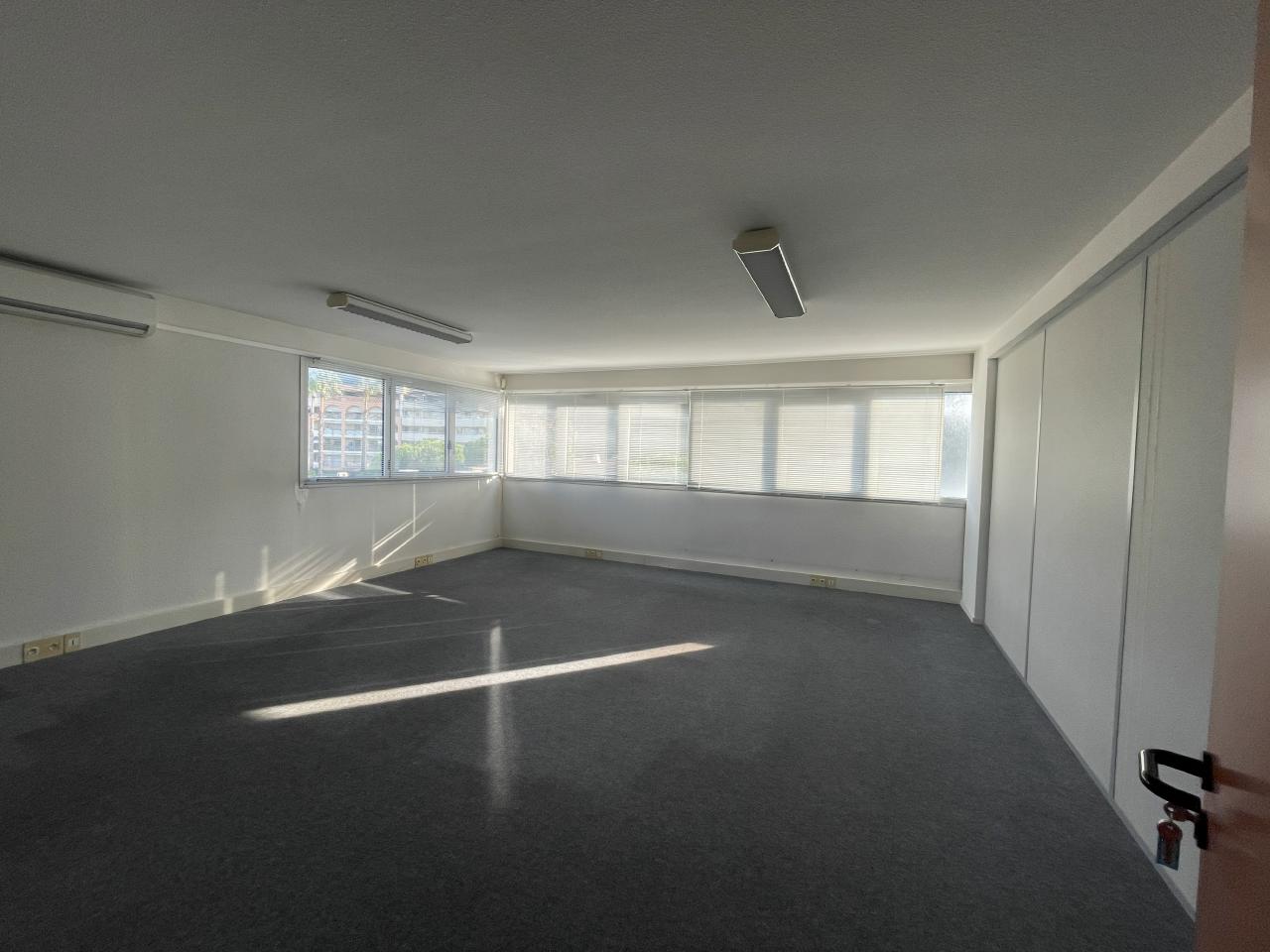Location bureau Nice Alpes-Maritimes AOLBUR2316254_2 7