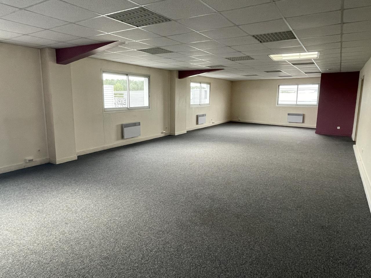 Location bureau Montgermont Ille-et-Vilaine OLBUR2112779 5