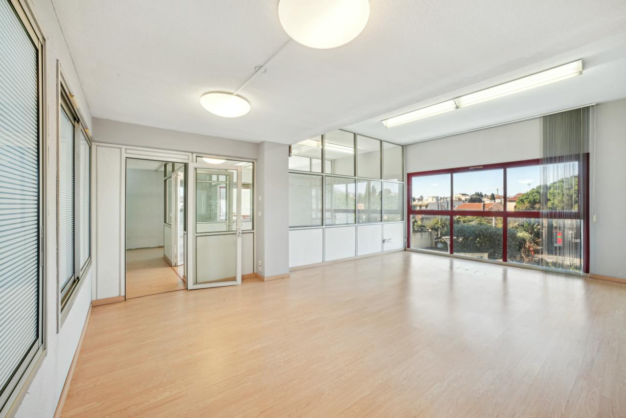 Location bureau Saint-Laurent-du-Var Alpes-Maritimes OLBUR2533428 10