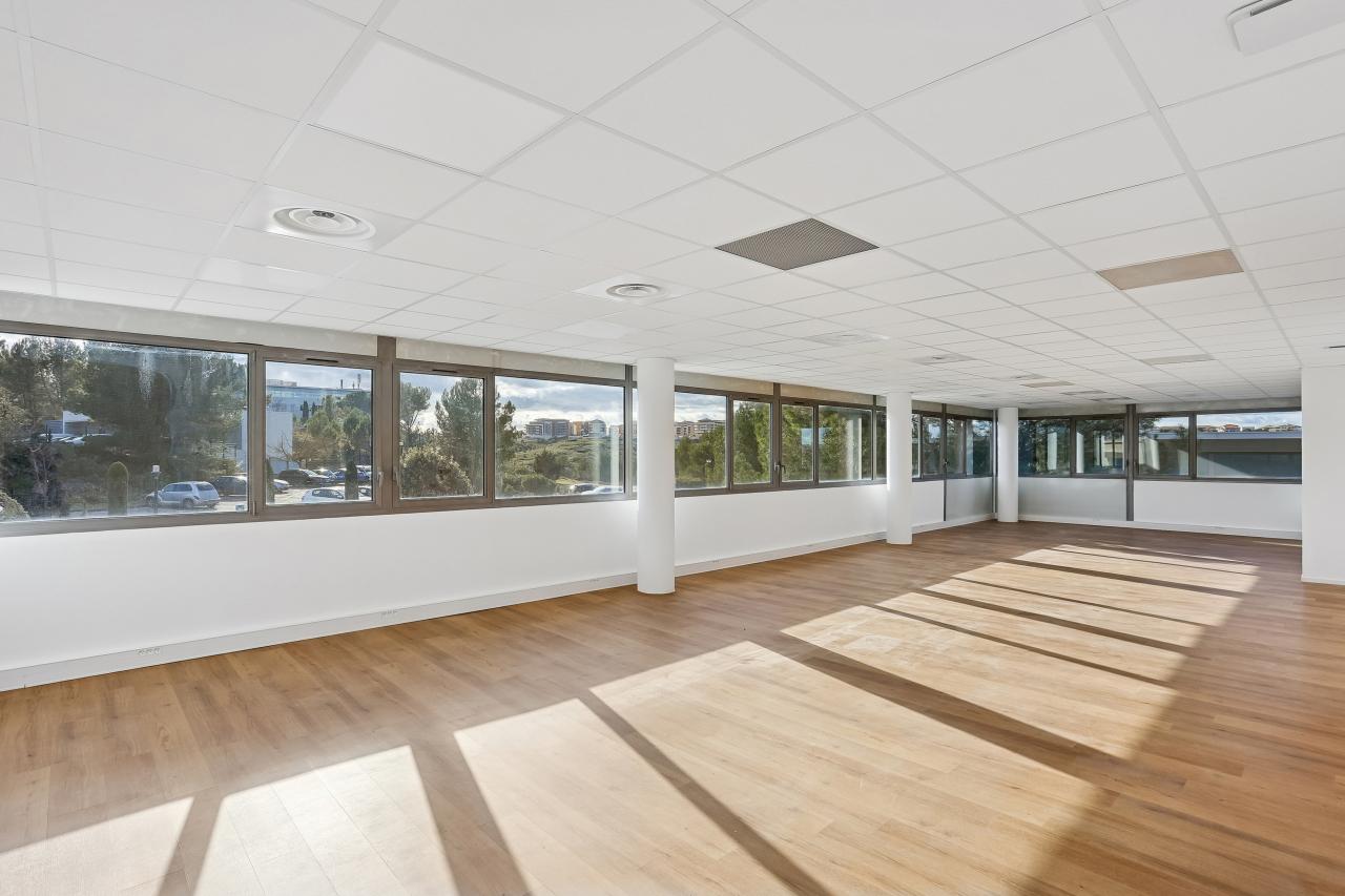 Location bureau Aix-en-Provence Bouches-du-Rhône OLBUR2117207 4