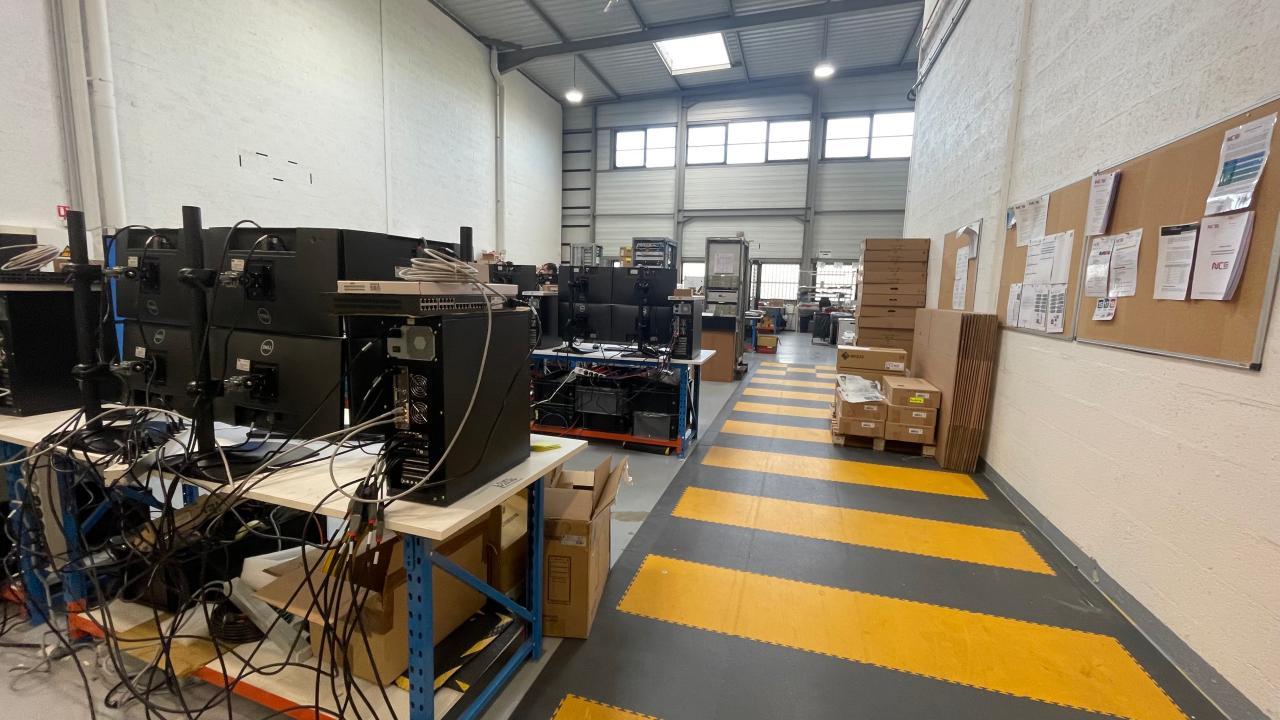 Location local d'activité Élancourt Yvelines OLACT2532460 7