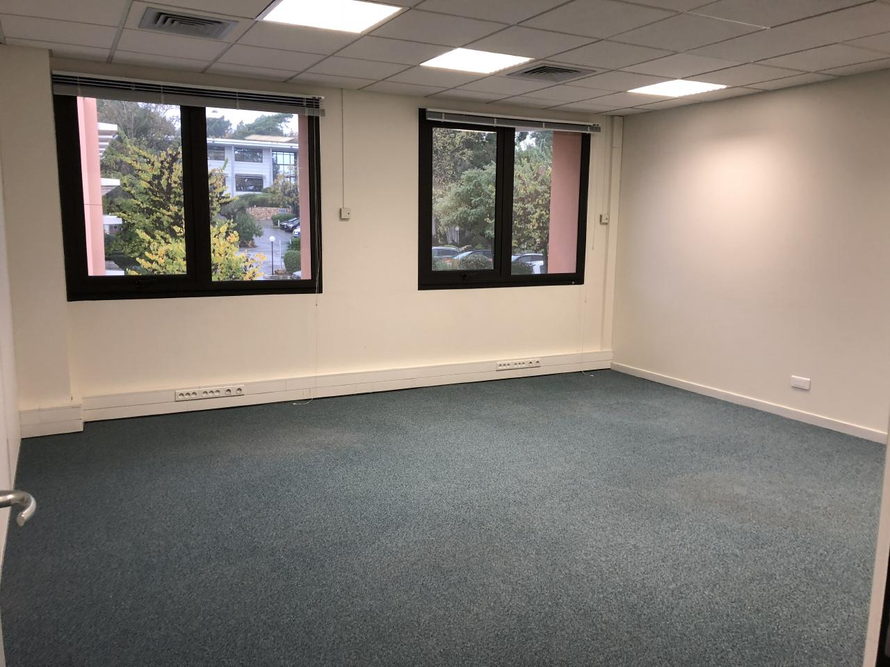 Location bureau Sophia Antipolis Alpes-Maritimes AOLBUR2114913_3 8
