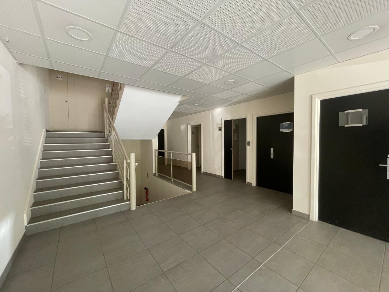 Location bureau Aix-en-Provence Bouches-du-Rhône OLBUR2115091 8