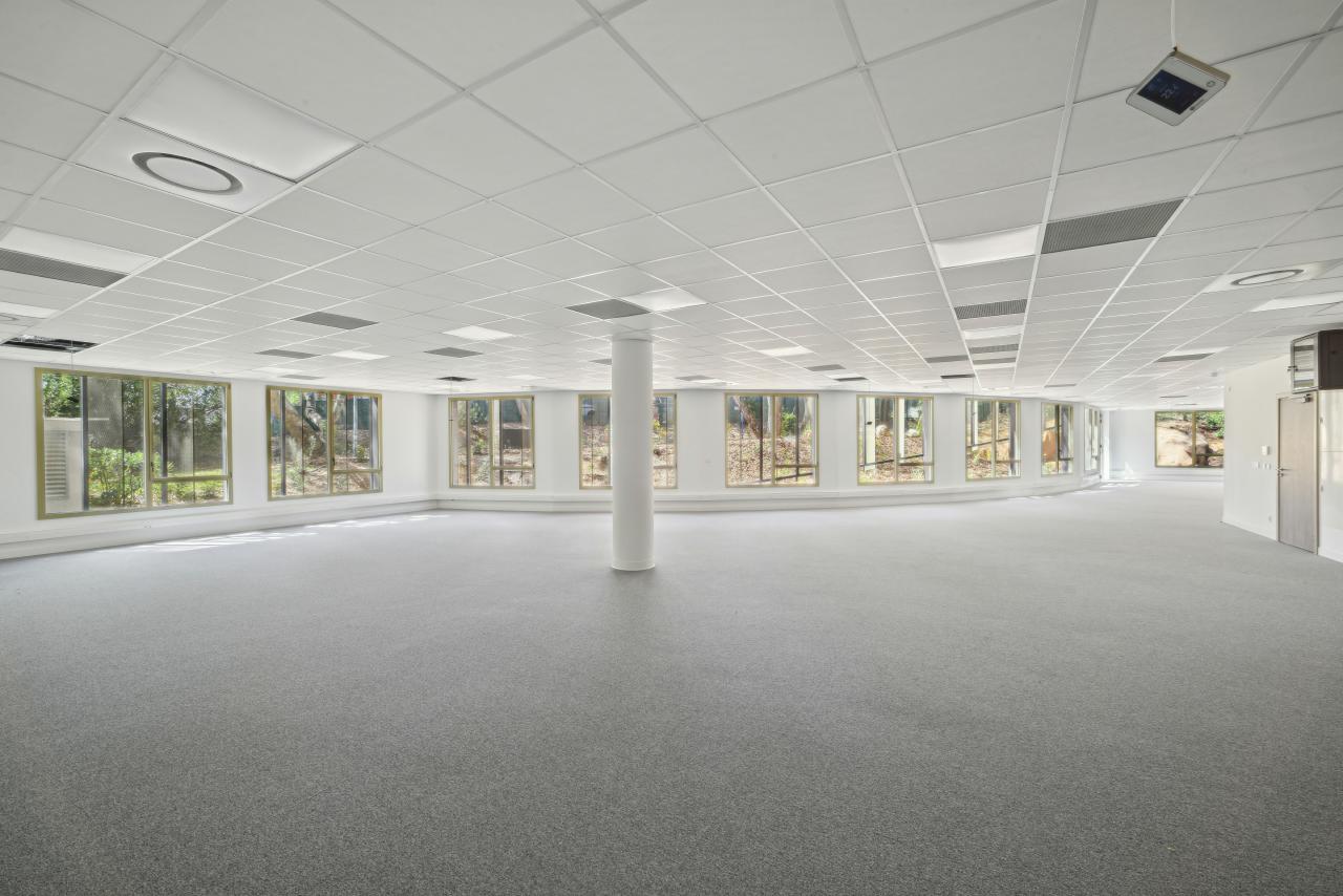 Location bureau Sophia Antipolis Alpes-Maritimes AOLBUR2424882_1 1
