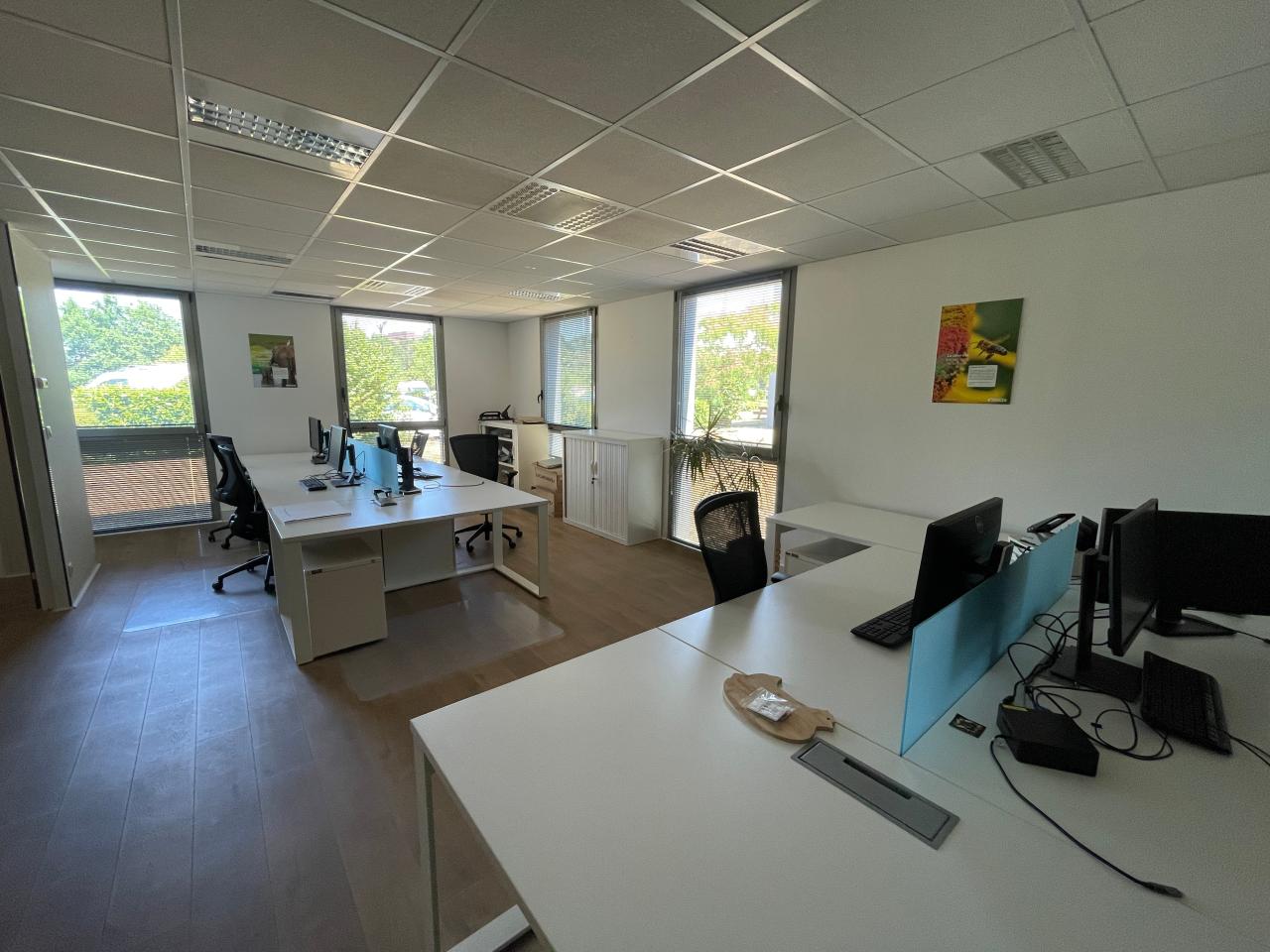 Location local d'activité Saint-Jacques-de-la-Lande Ille-et-Vilaine OLACT2643366 1