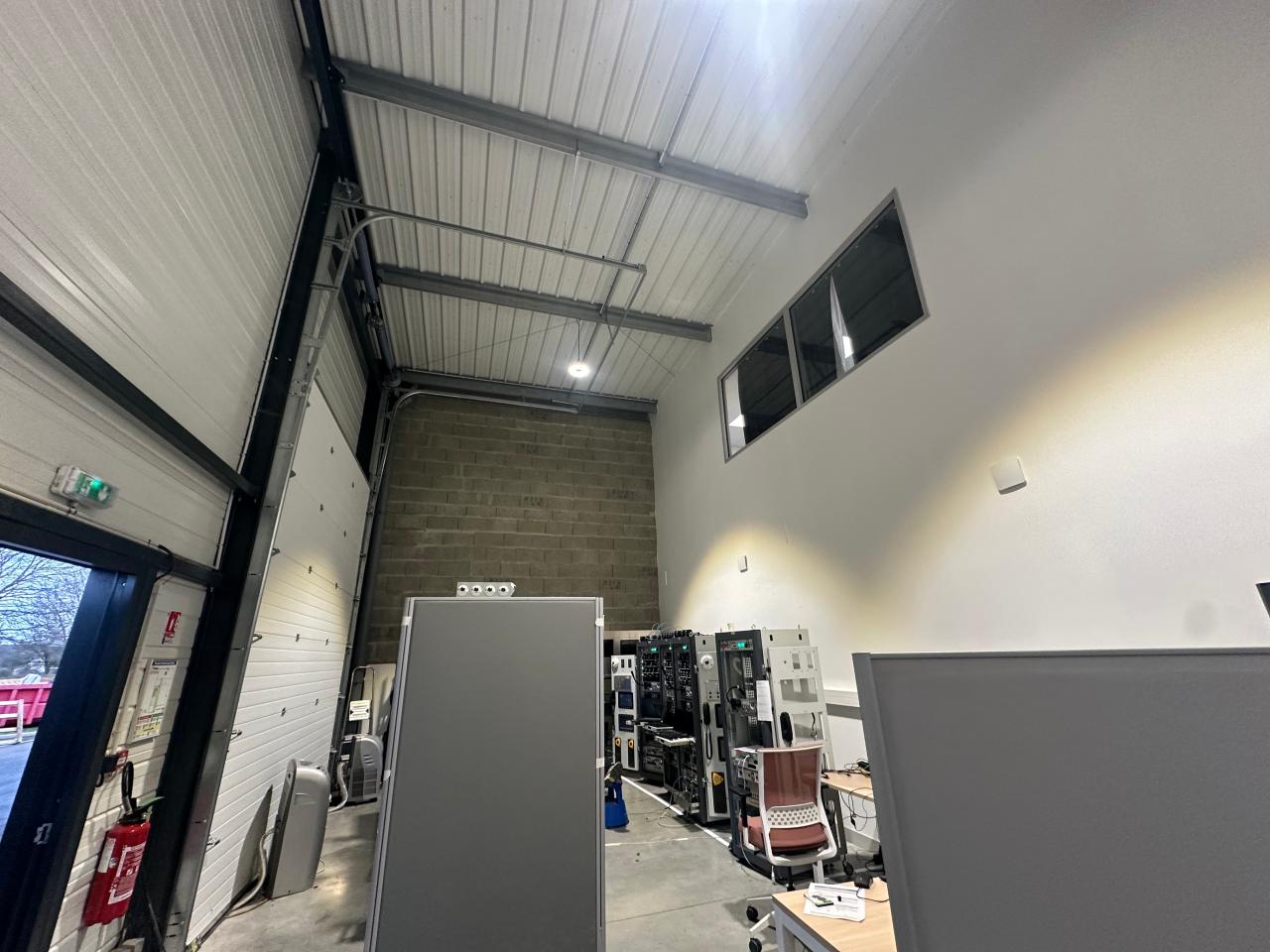 Location local d'activité La Ville aux Dames Indre-et-Loire OLACT2537885 1