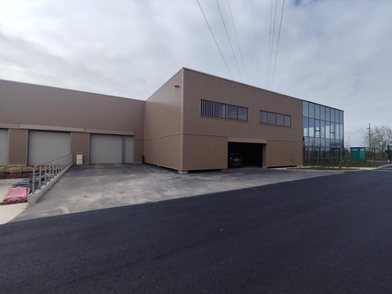 Vente local d'activité Tremblay-en-France Seine-Saint-Denis OVACT2118659 1