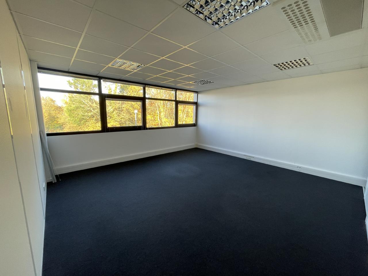 Location bureau Vern-sur-Seiche Ille-et-Vilaine OLBUR2113353 6