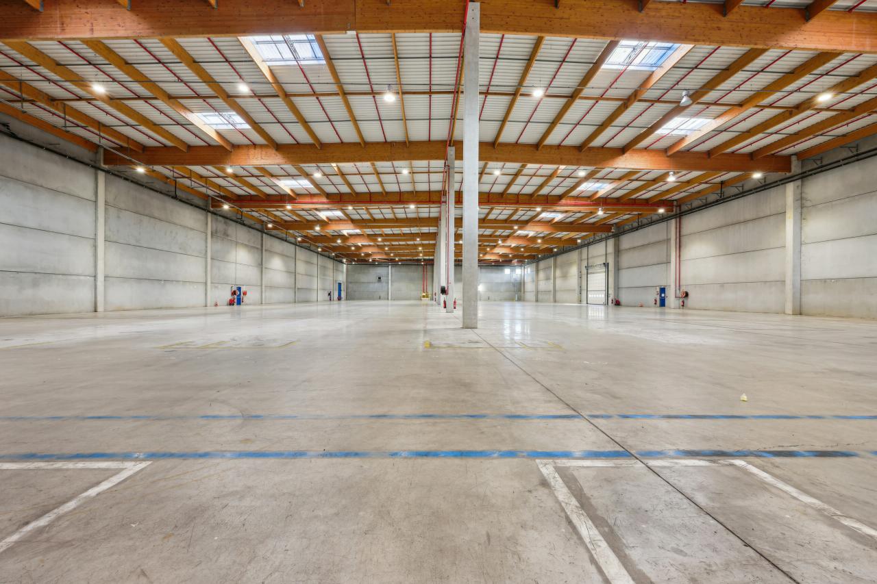 Location entrepôt classe a Brie-Comte-Robert Seine-et-Marne OLLOG2310439 4