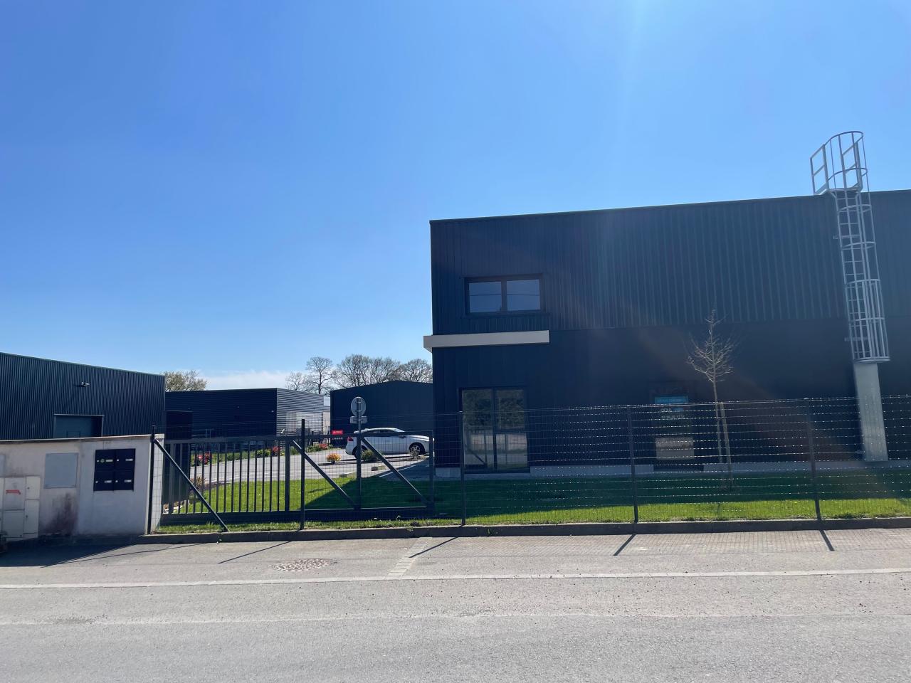 Vente local d'activité Châteaubourg Ille-et-Vilaine OVACT2427873 1