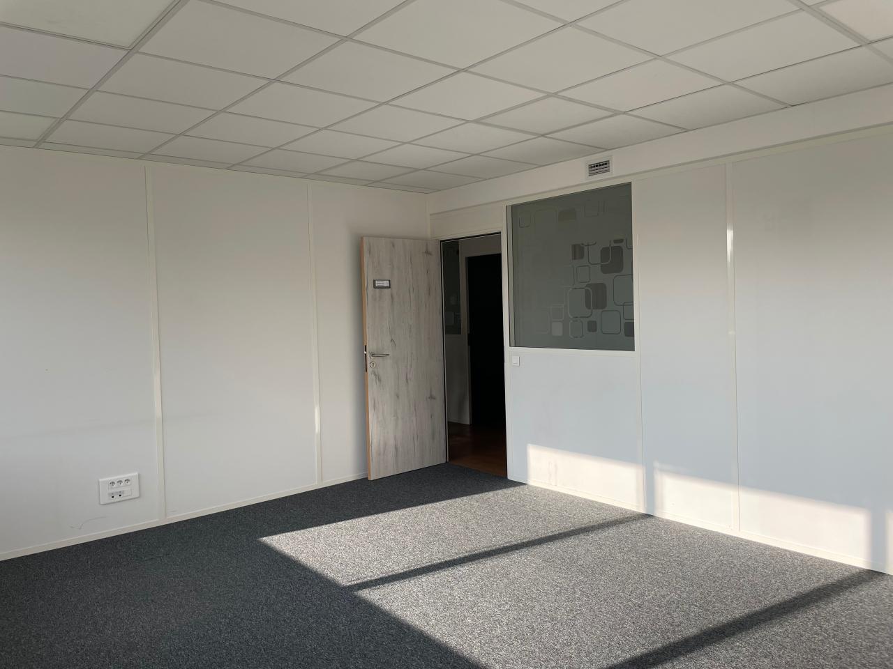 Location bureau Cergy Val-d'Oise OLBUR2310795 10