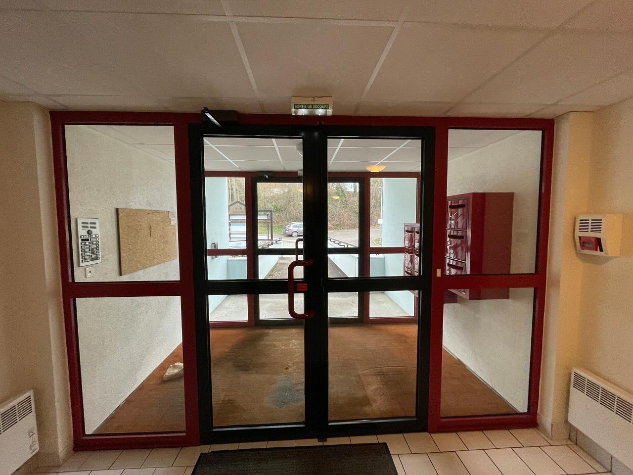 Location bureau École-Valentin Doubs OLBUR2529196 2