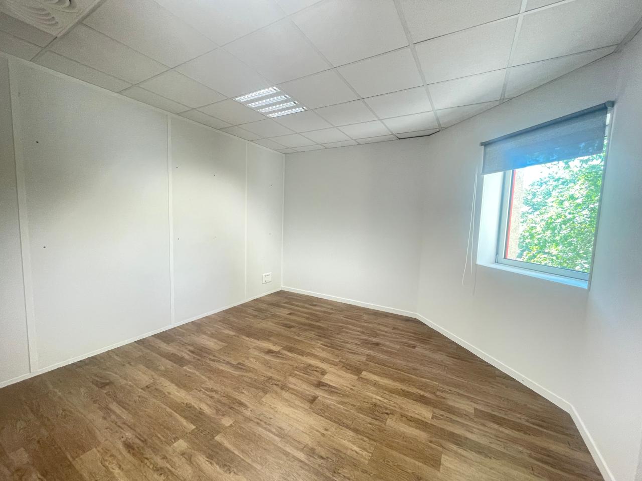 Location bureau Pessac Gironde OLBUR2426837 9