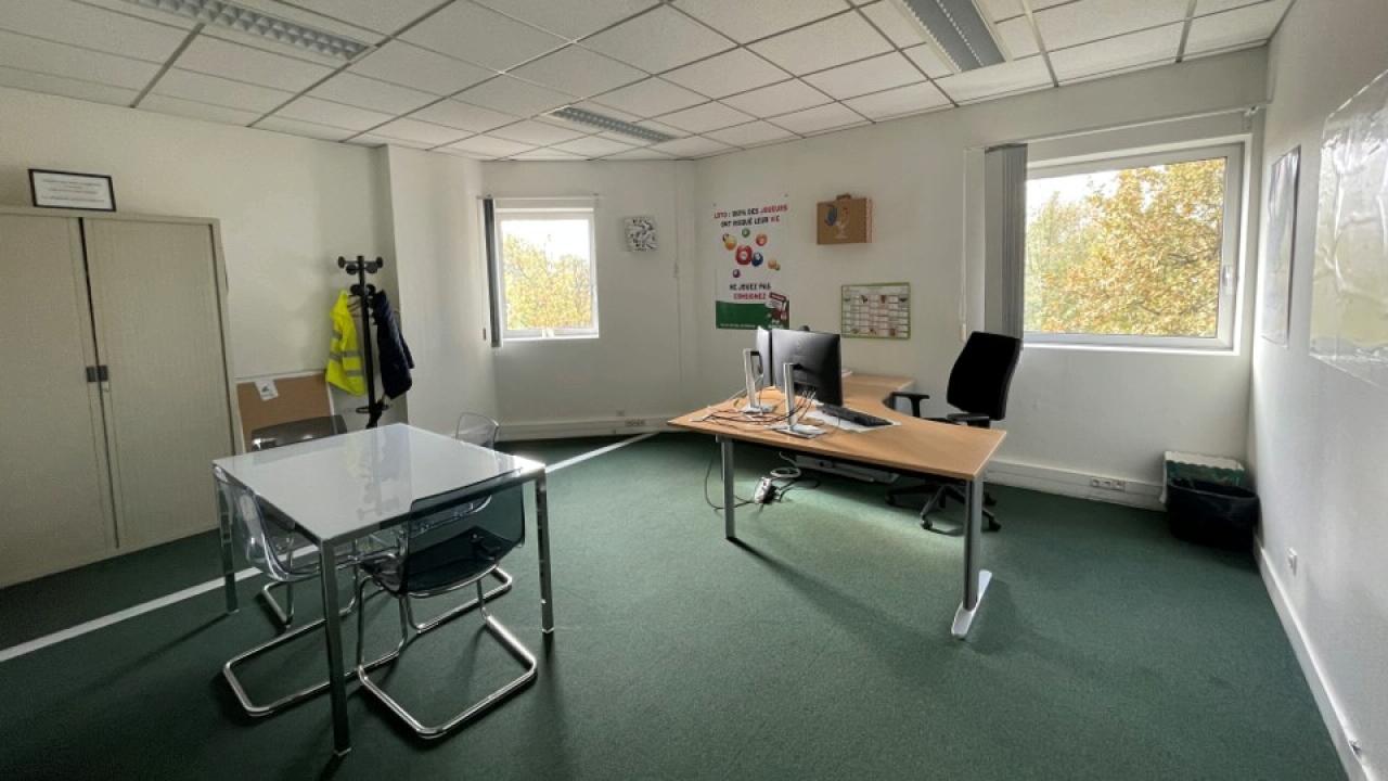 Location bureau Pessac Gironde OLBUR2426837 9