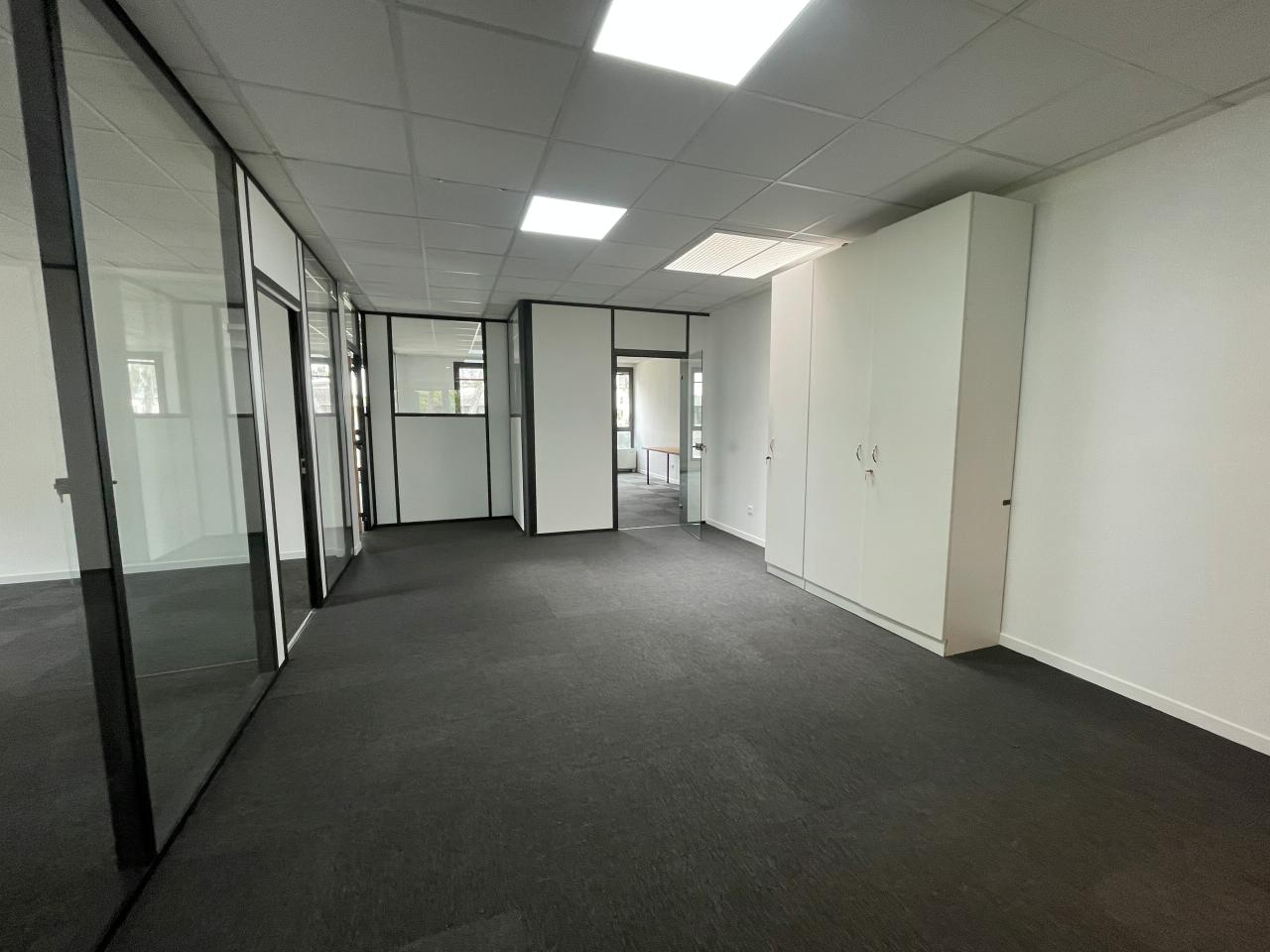 Location bureau Aix-en-Provence Bouches-du-Rhône OLBUR2318652 9