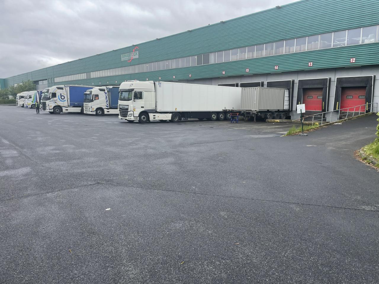 Location entrepôt classe a Lauwin-Planque Nord OLLOG2312007 3