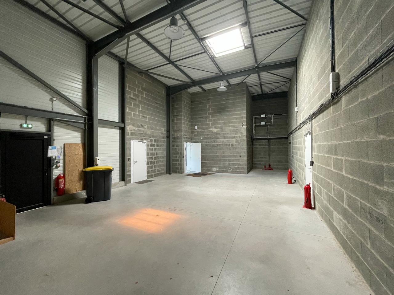 Location local d'activité Joué-lès-Tours Indre-et-Loire OLACT2533065 10