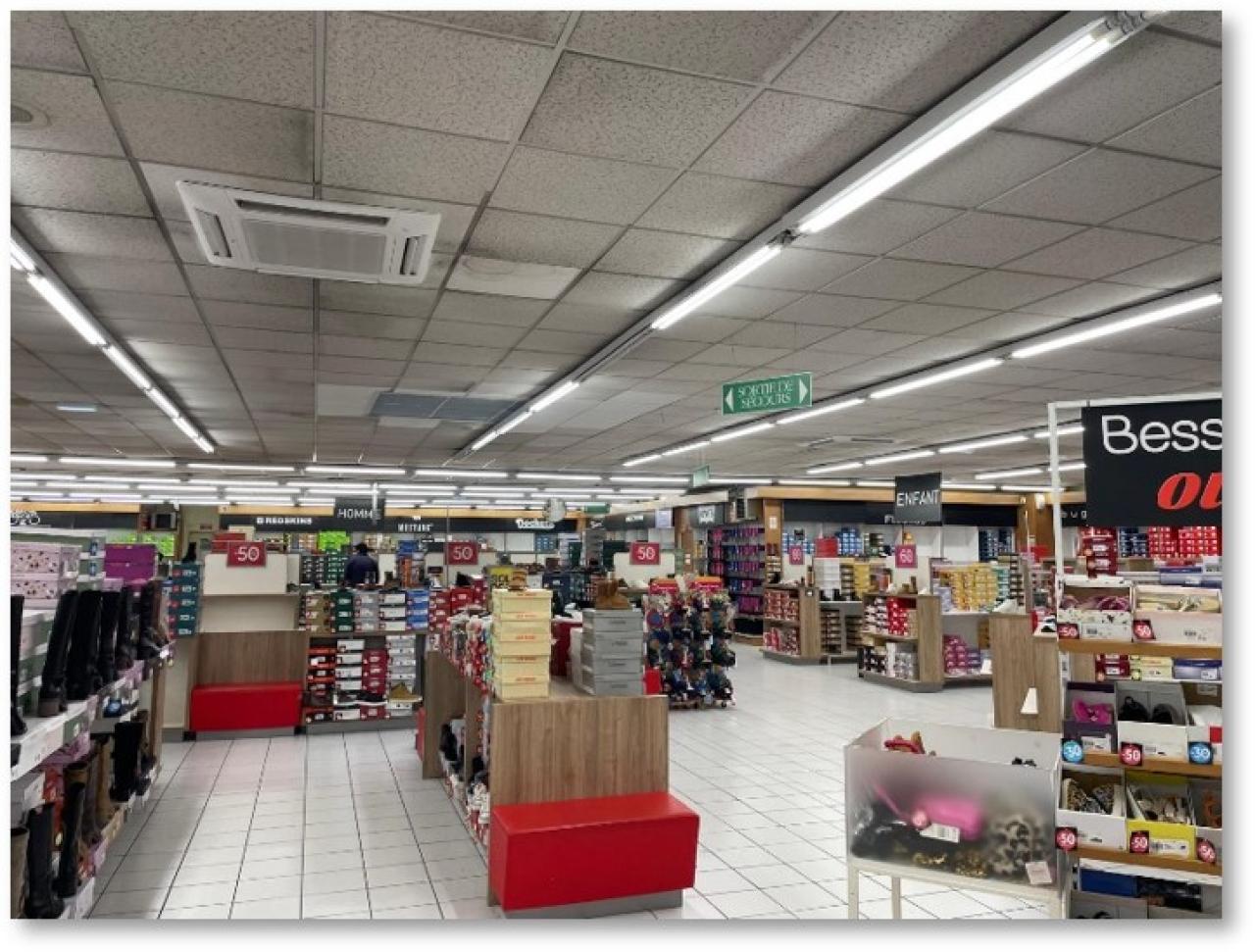 Location commerce Coignières Yvelines OLCOM2639164 2