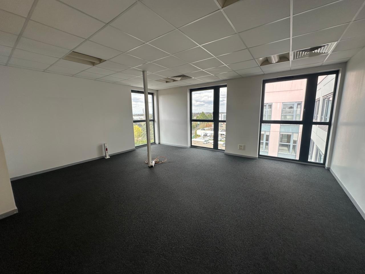 Location bureau Tours Indre-et-Loire OLBUR2638985 2