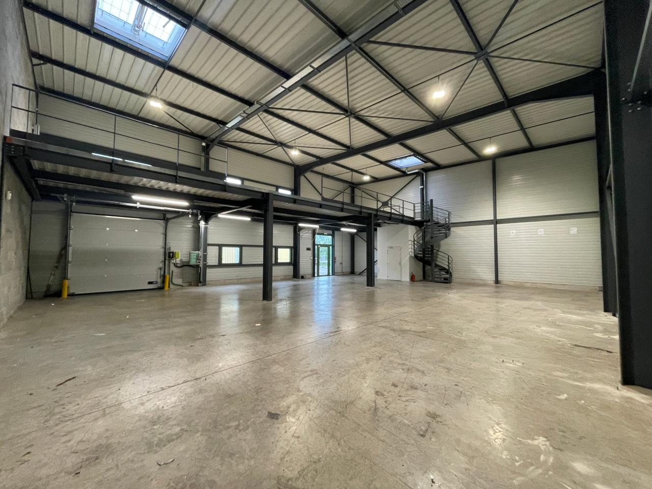 Vente local d'activité Saint-Genis-Laval Rhône OVACT2109588 4