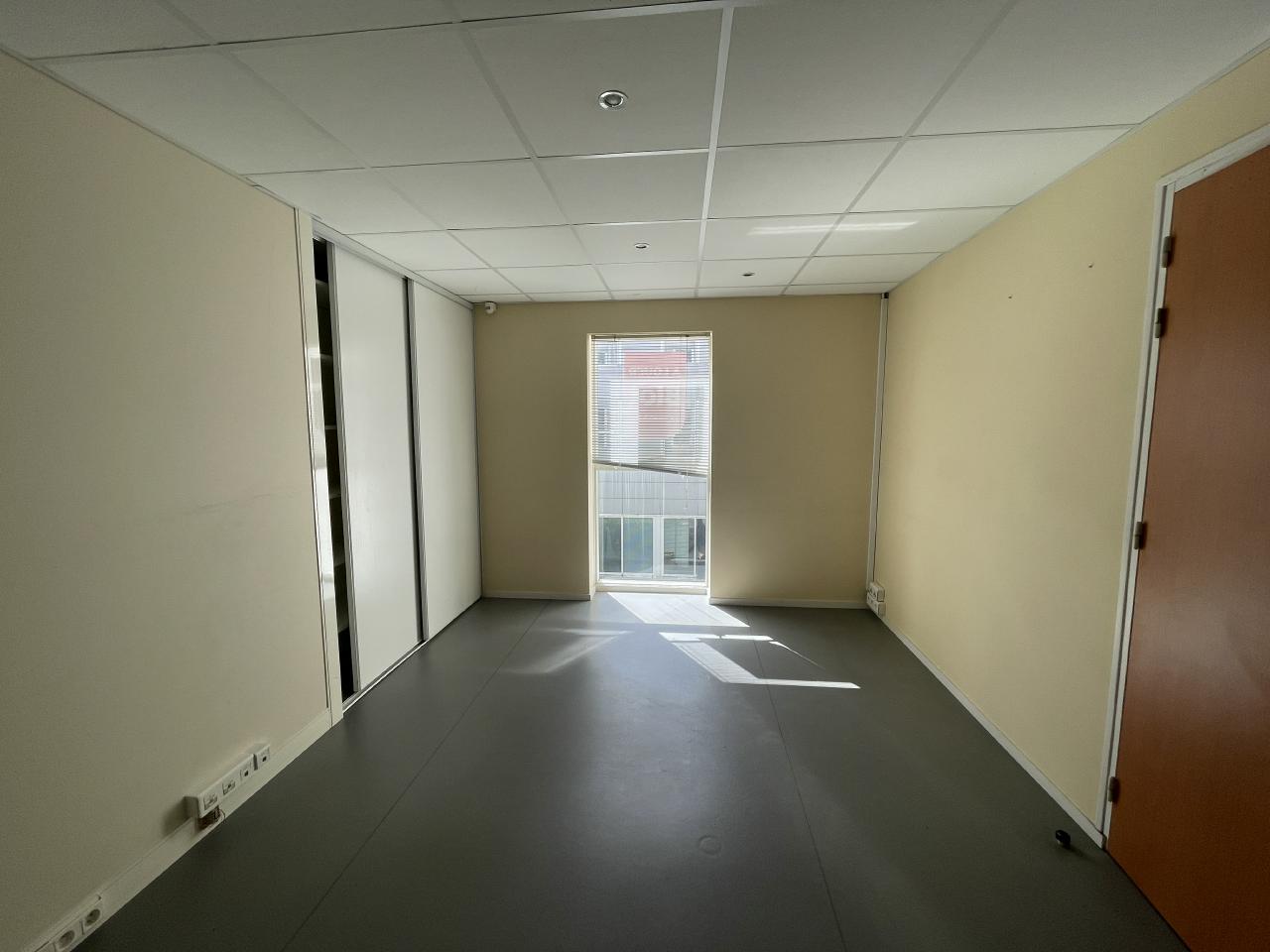 Vente bureau Rennes Ille-et-Vilaine OVBUR2639891 4