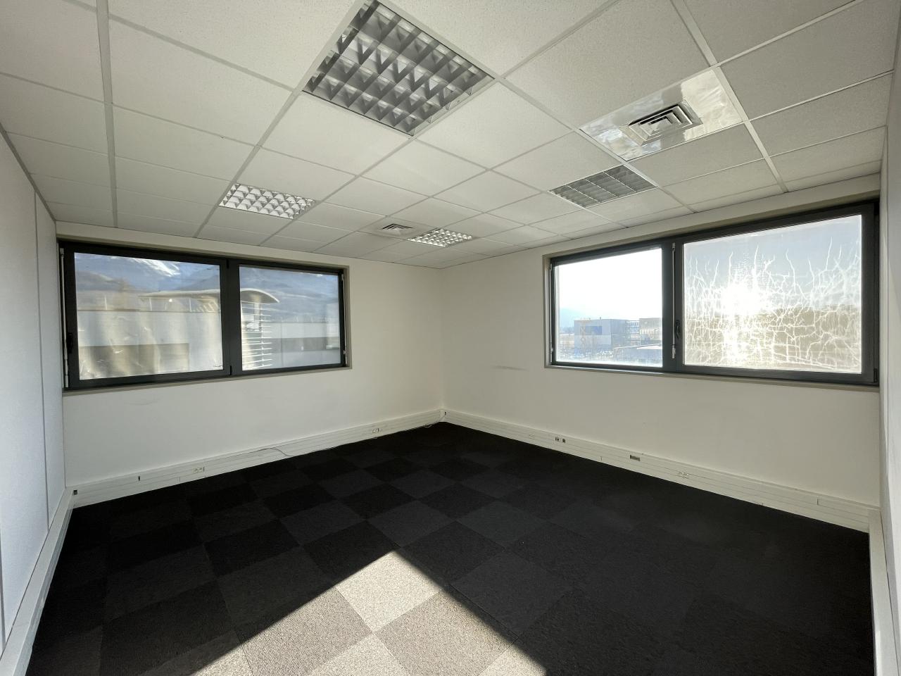 Location bureau Bernin Isère OLBUR2201596 10