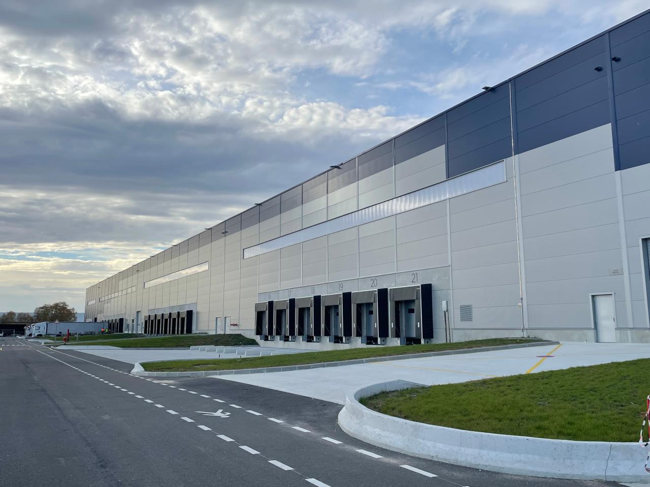 Location entrepôt classe a Ormes Loiret OLLOG2207512 12