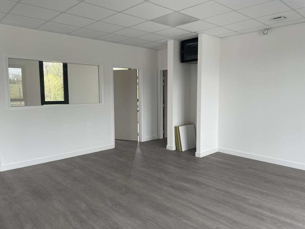 Vente bureau Le Bignon Loire-Atlantique OVBUR2420641 8