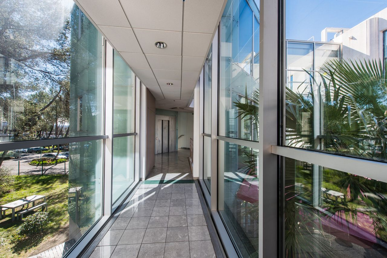 Location coworking Mougins Alpes-Maritimes OLBUR2114856 2