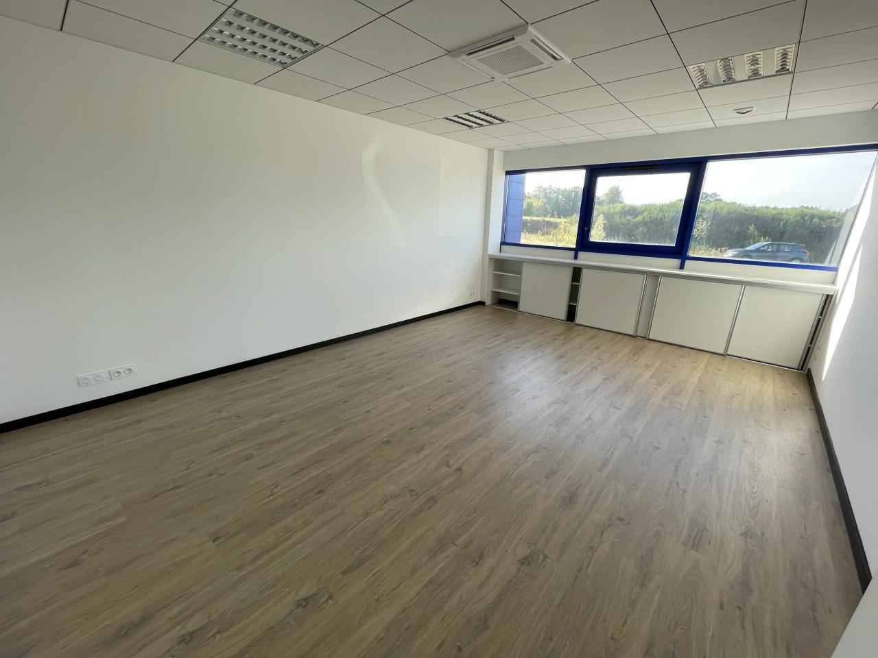 Vente local d'activité Availles-sur-Seiche Ille-et-Vilaine OVACT2425666 4