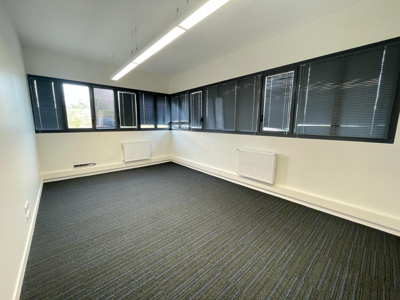 Location bureau Cesson-Sévigné Ille-et-Vilaine OLBUR2530565 2