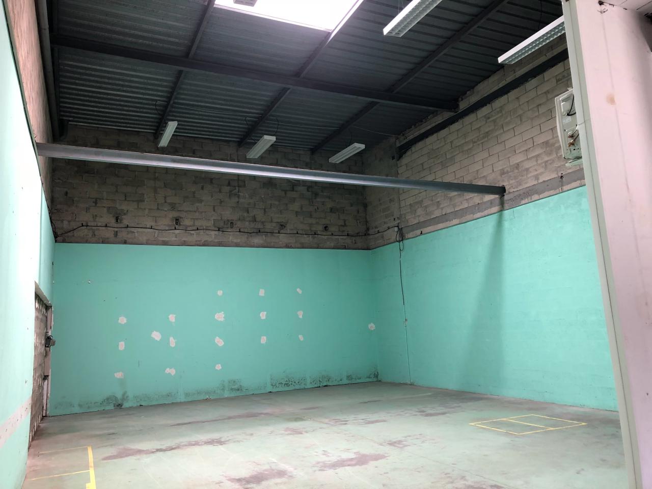 Location local d'activité Élancourt Yvelines OLACT2532649 2
