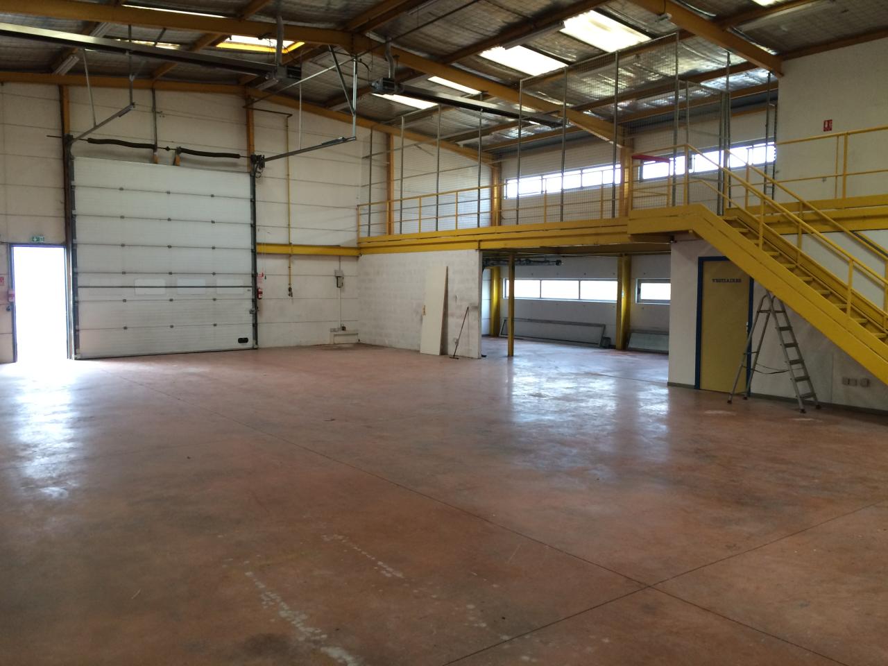 Location local d'activité Vitrolles Bouches-du-Rhône OLACT2535317 1