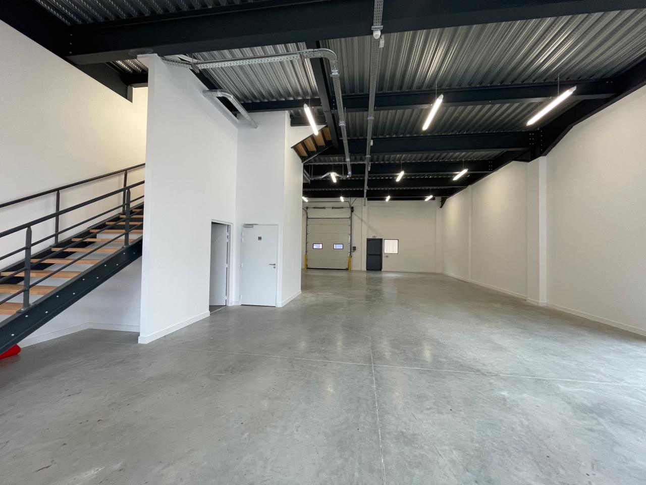 Location local d'activité Le Haillan Gironde OLACT2316412 2