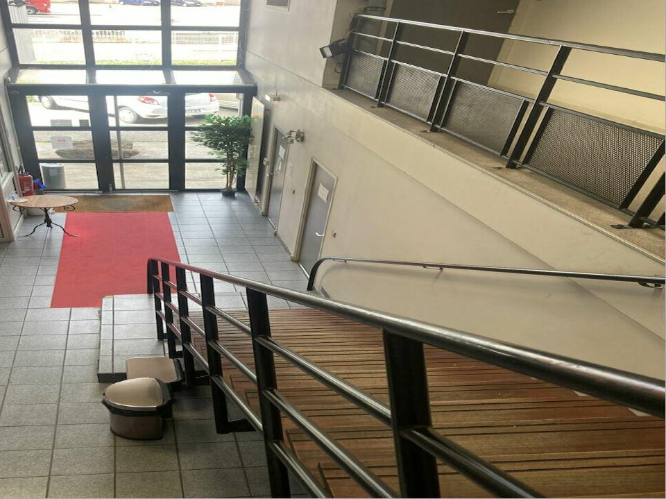 Vente local d'activité Vénissieux Rhône OVACT2420374 10