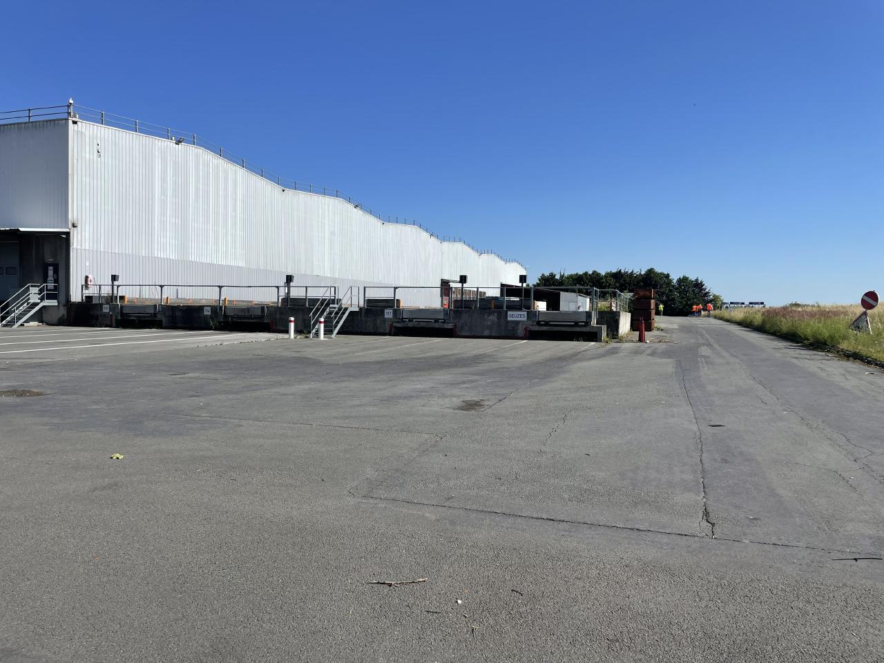 Location entrepôt classe b Vimy Pas-de-Calais OLLOG2204554 25